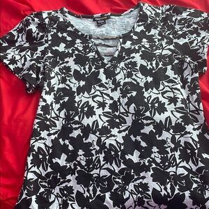 Vera Wang Black and White Floral Women's Top